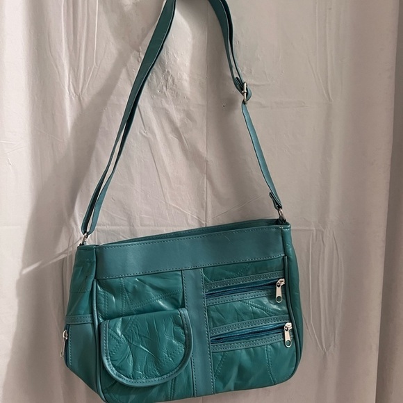 Teal purse - Picture 1 of 4